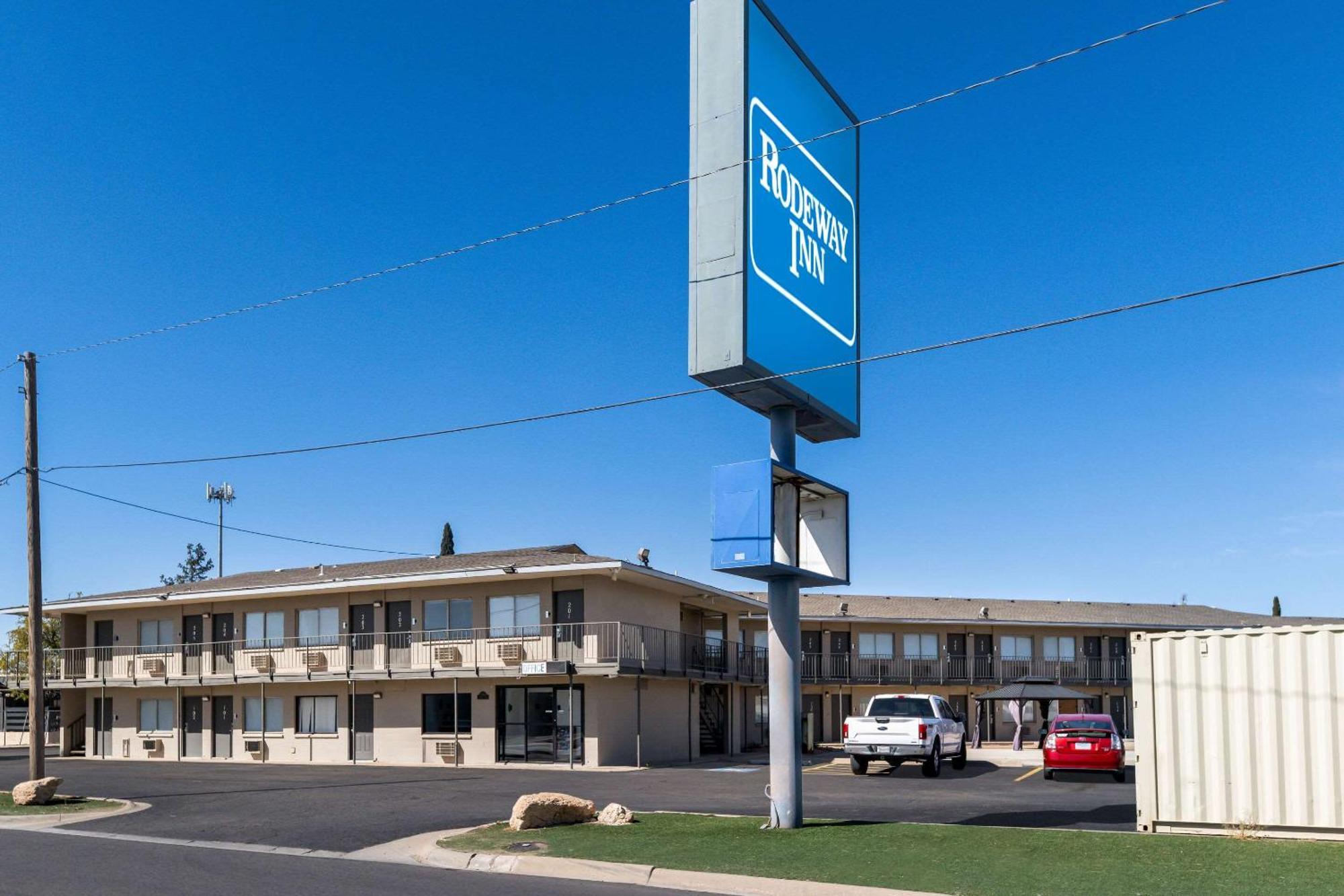 Rodeway Inn Midland Extérieur photo